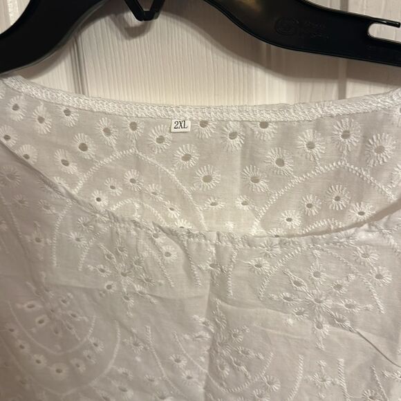 White blouse size 2xl. NWOT - Picture 4 of 6